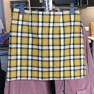 50% off through Friday! UO yellow plaid mini skirt
